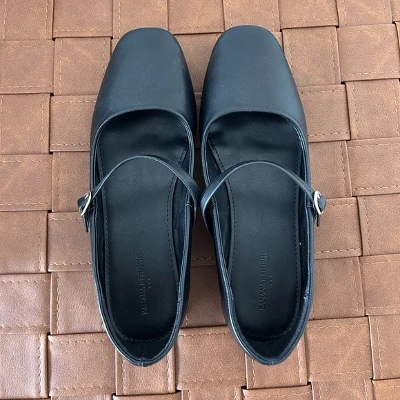 Banana Republic, Black Mary Jane Ballet Flat Women’s Size 7 Vegan Leather - Picture 3 of 6
